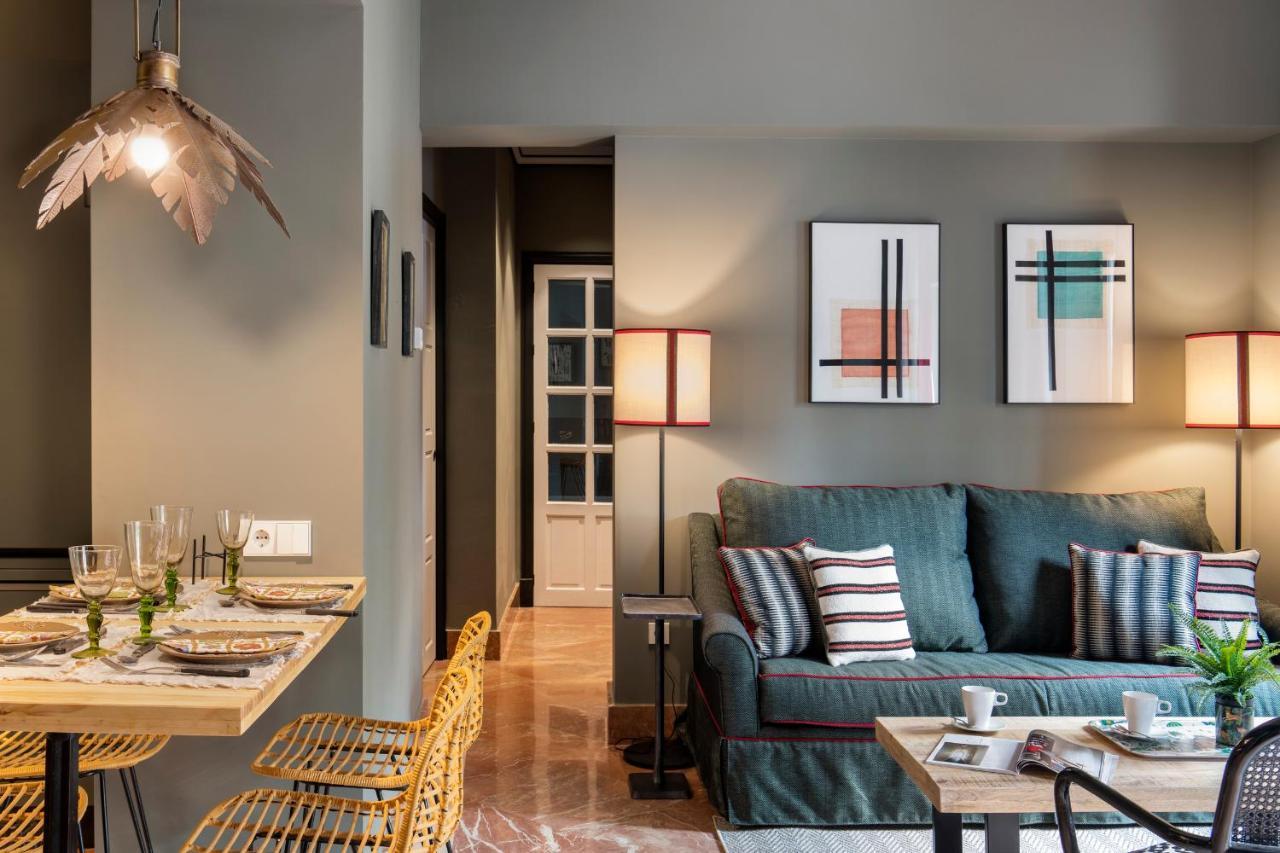 Puerta De Armas Apartments セビリア エクステリア 写真