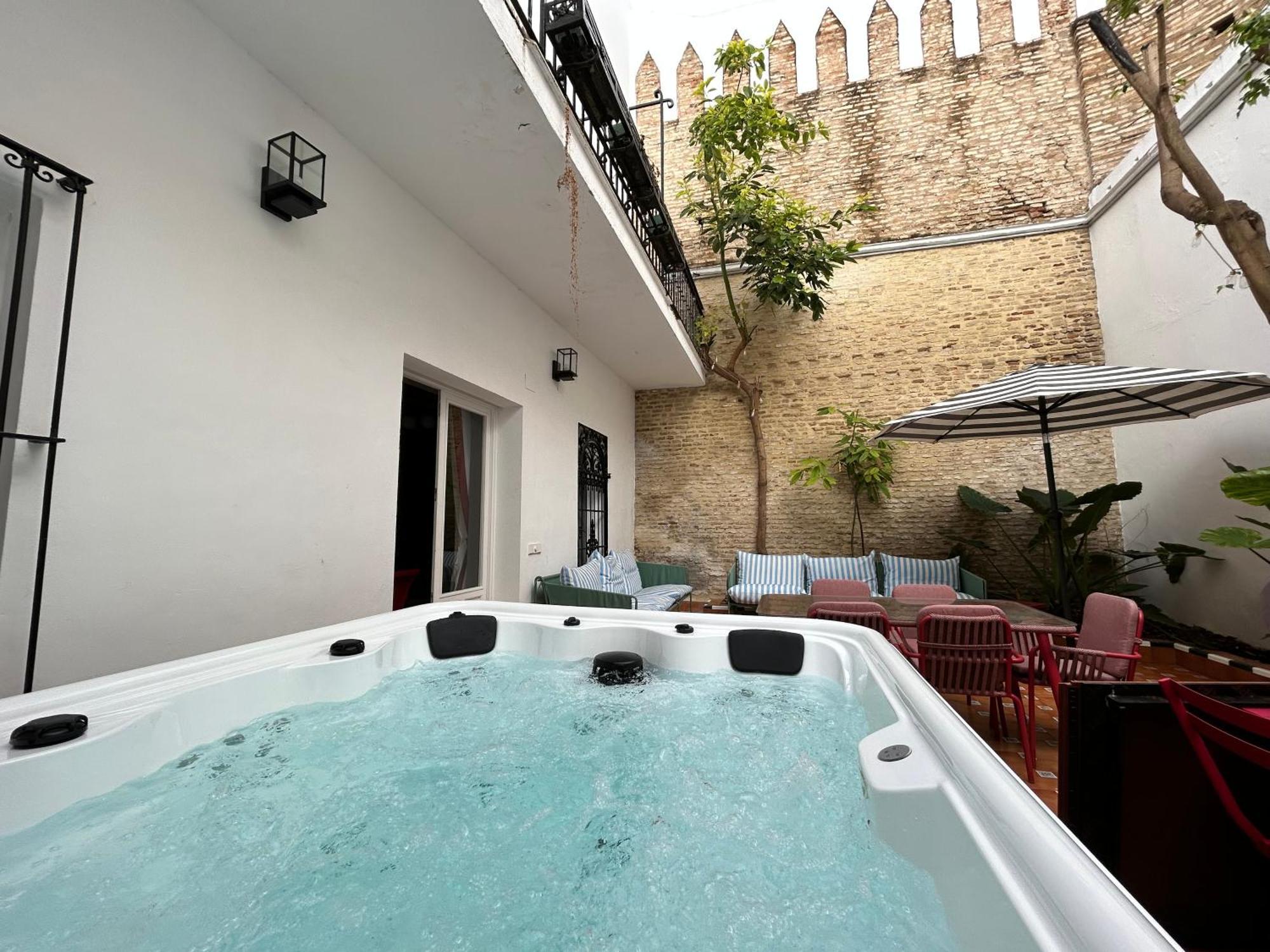 Puerta De Armas Apartments セビリア エクステリア 写真