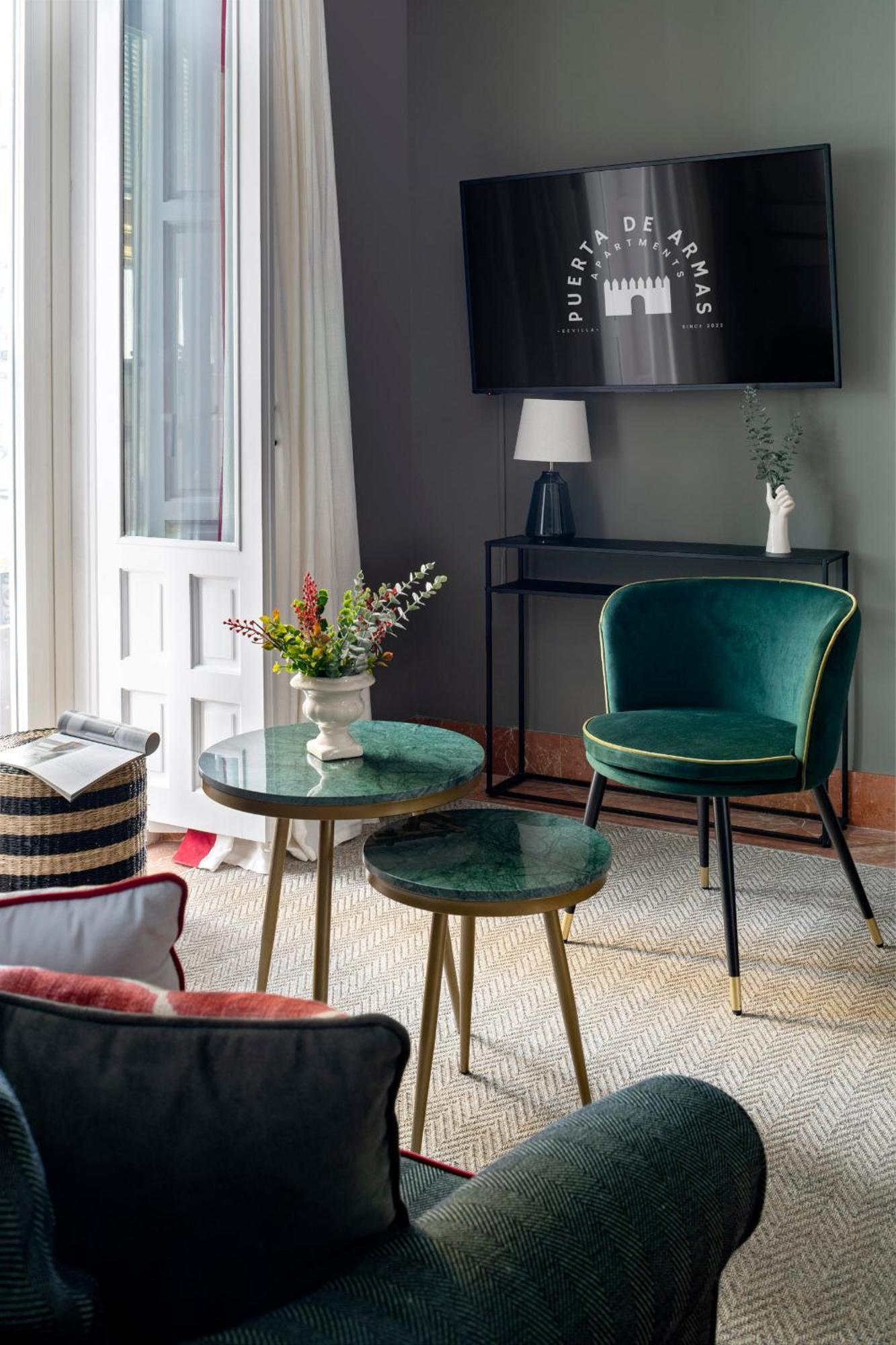 Puerta De Armas Apartments セビリア エクステリア 写真